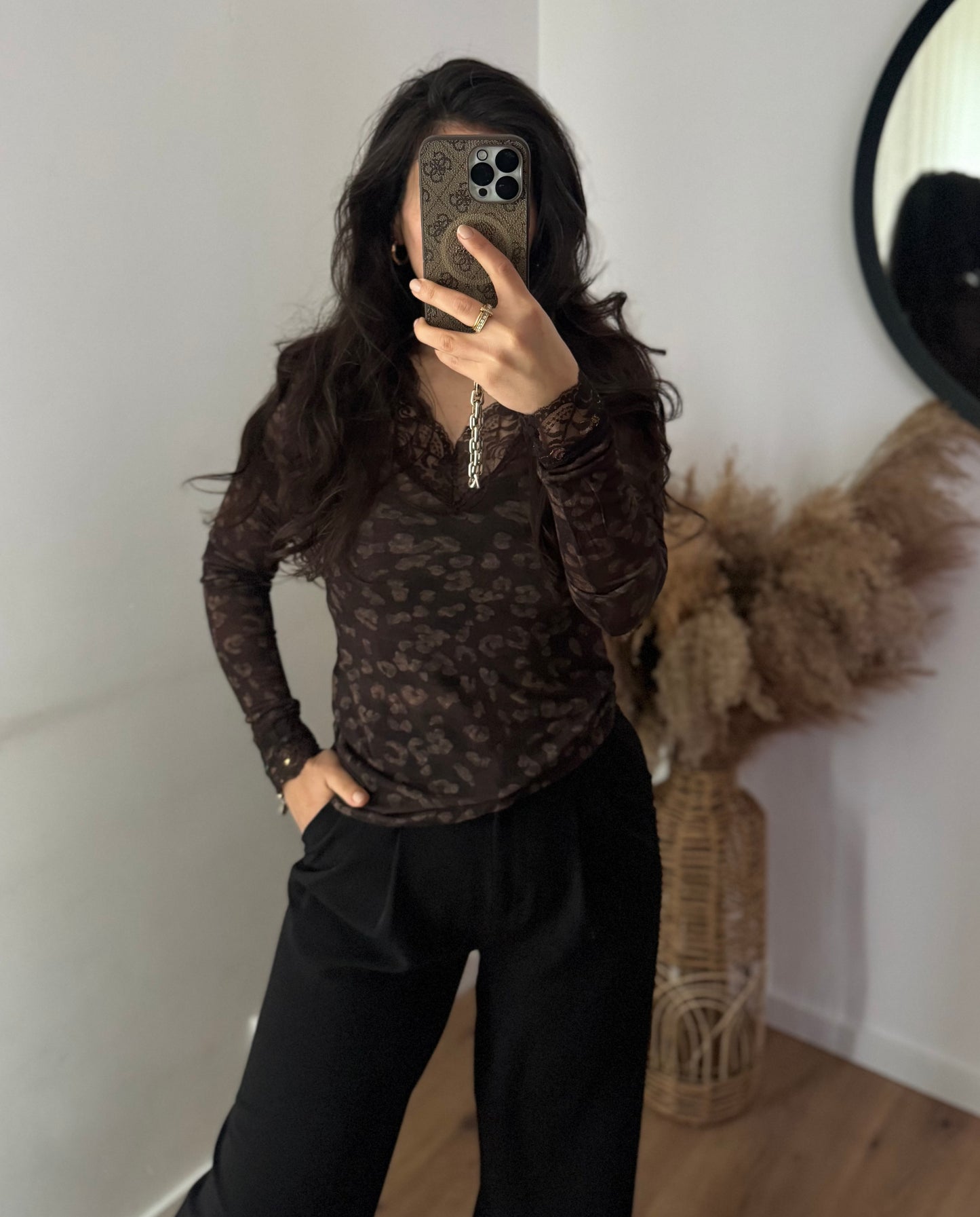 Leo V cashmere mit spitze