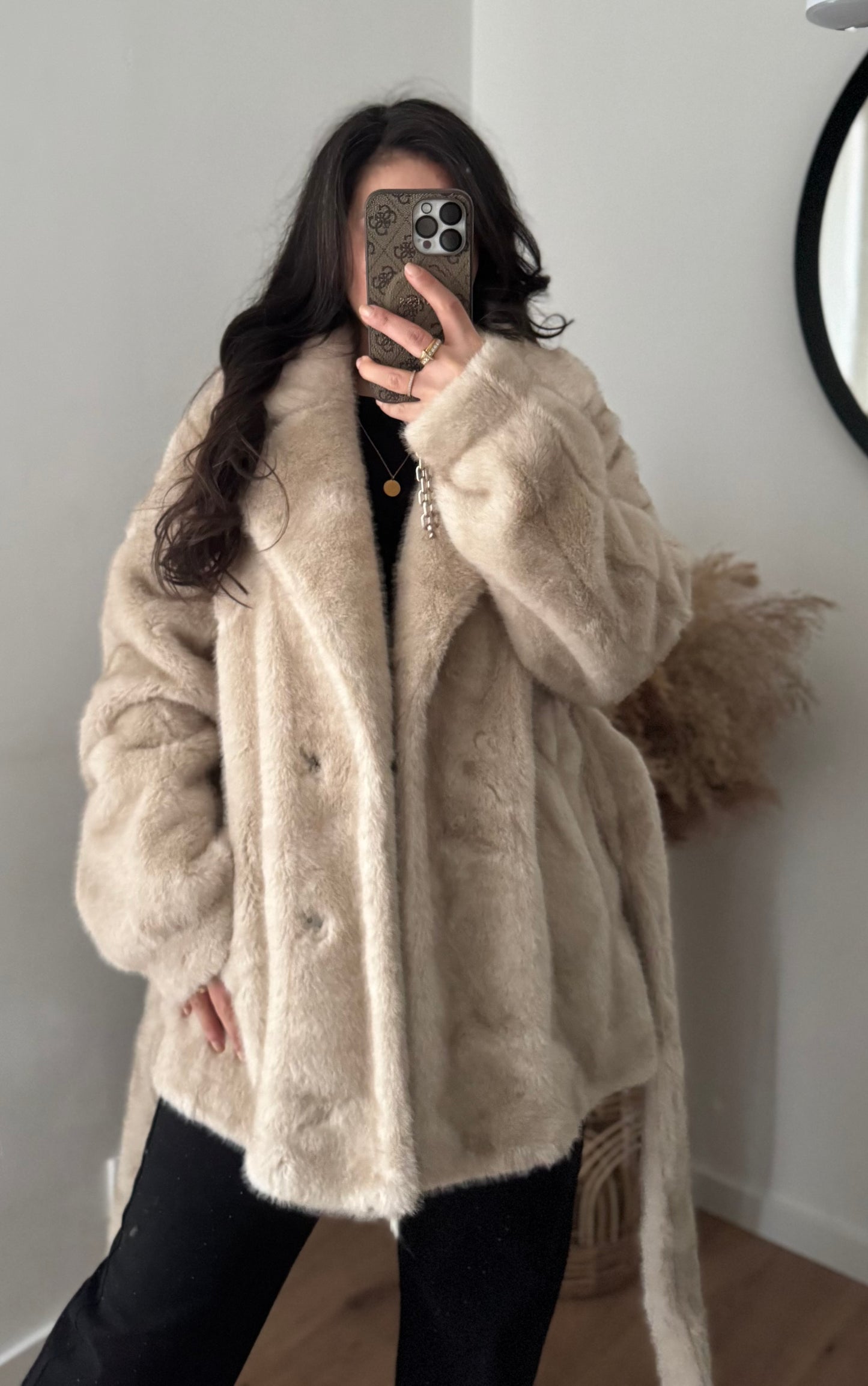 Arctic Elegance Felljacke beige