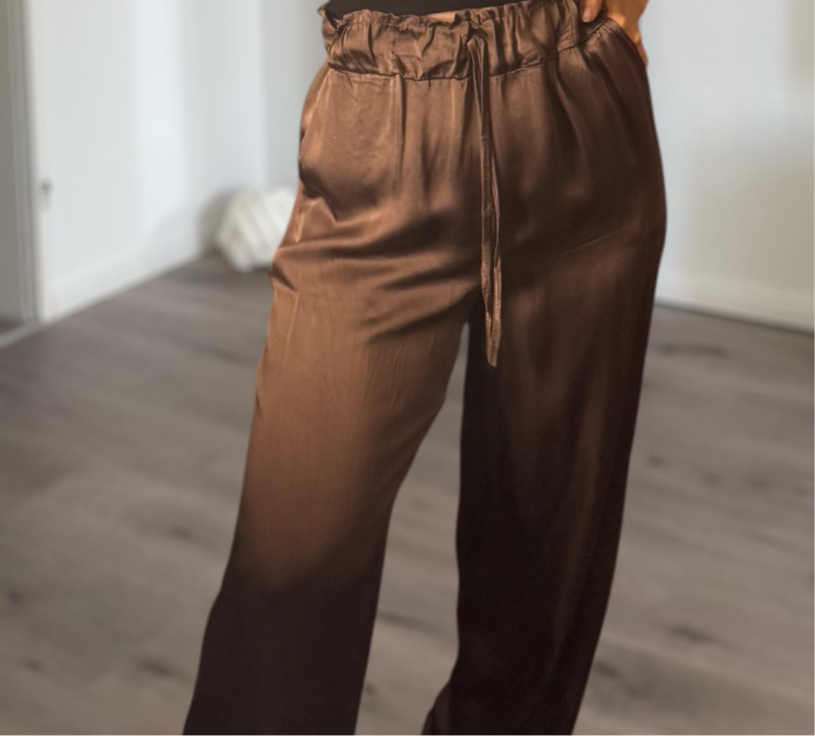 Satinhose schmal verschiedene Farben