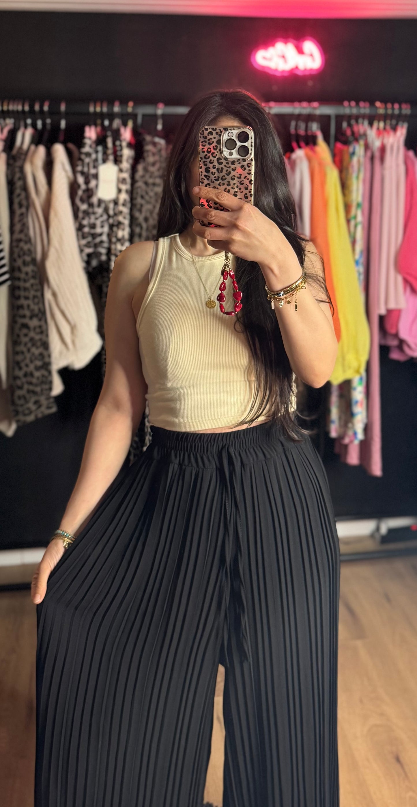 Plissee Hose mit langem Futterstoff Black