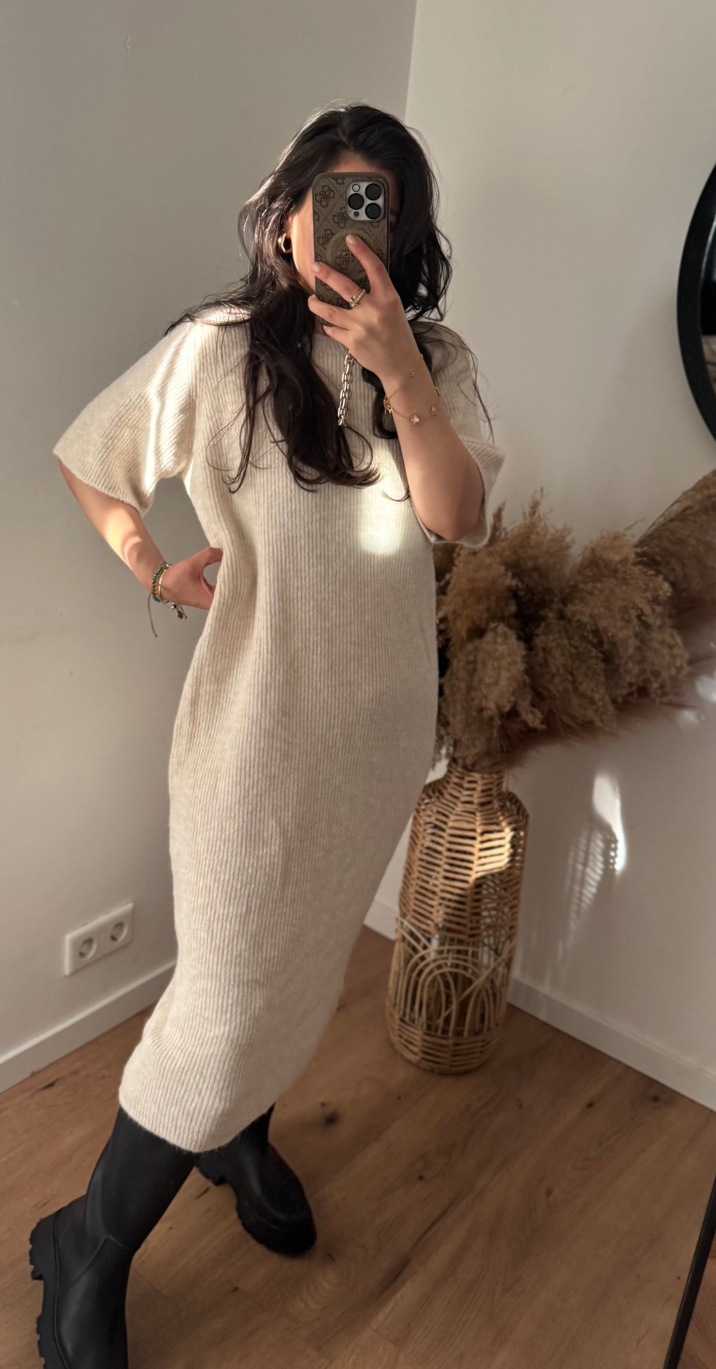 Midarm Kleid getippt Ecru