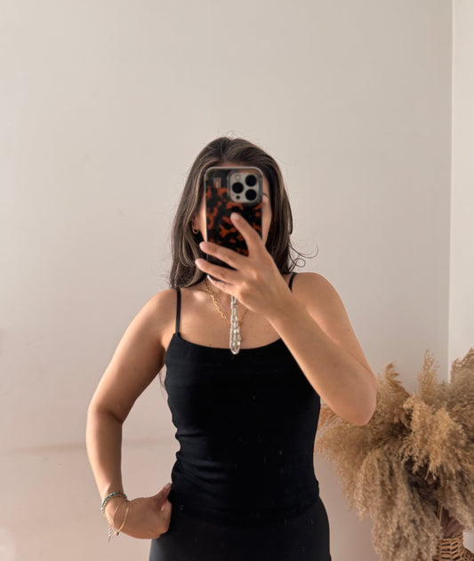 Basic line top schwarz