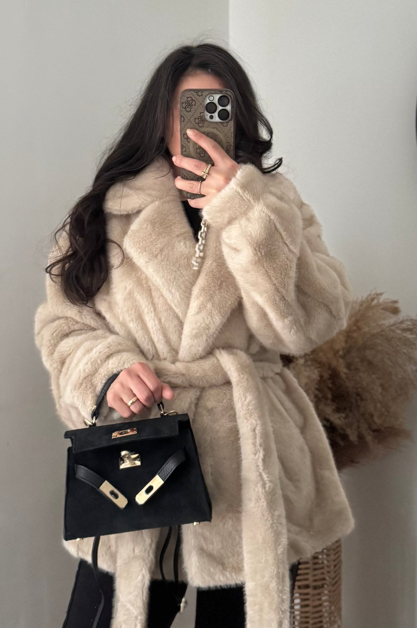 Arctic Elegance Felljacke beige