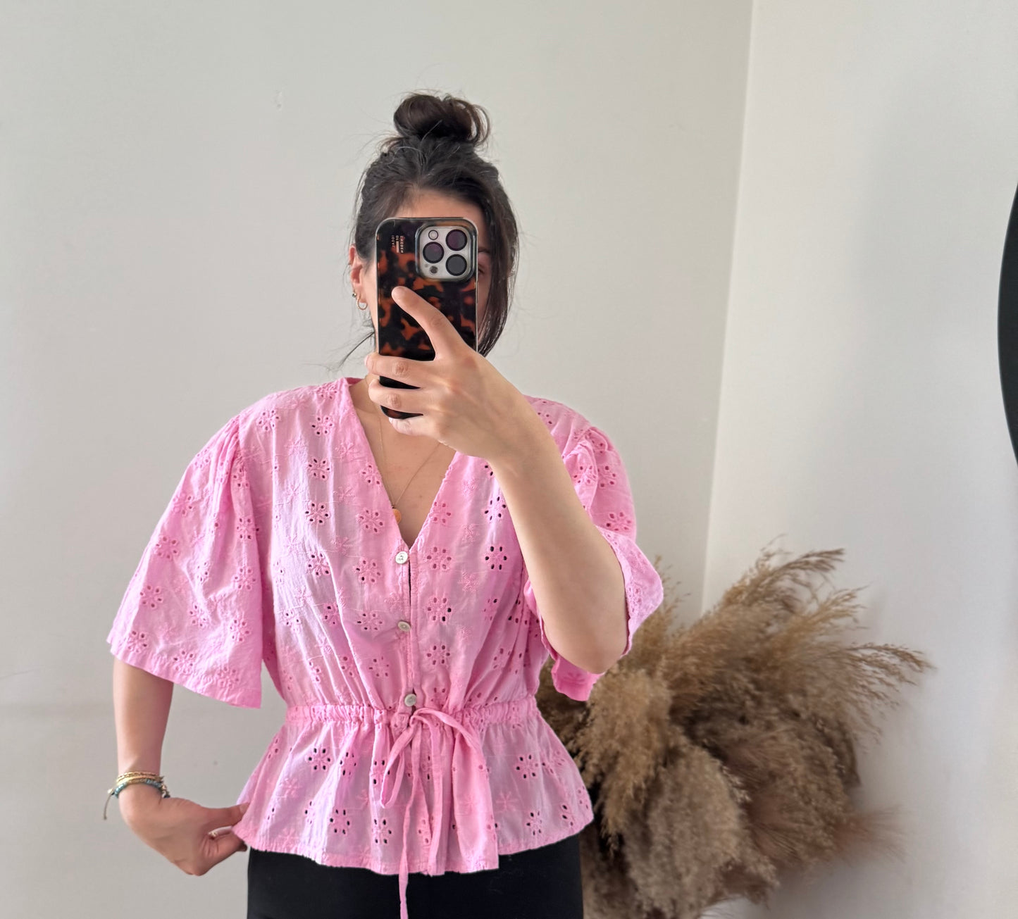 Lochbluse zum verstellen pink