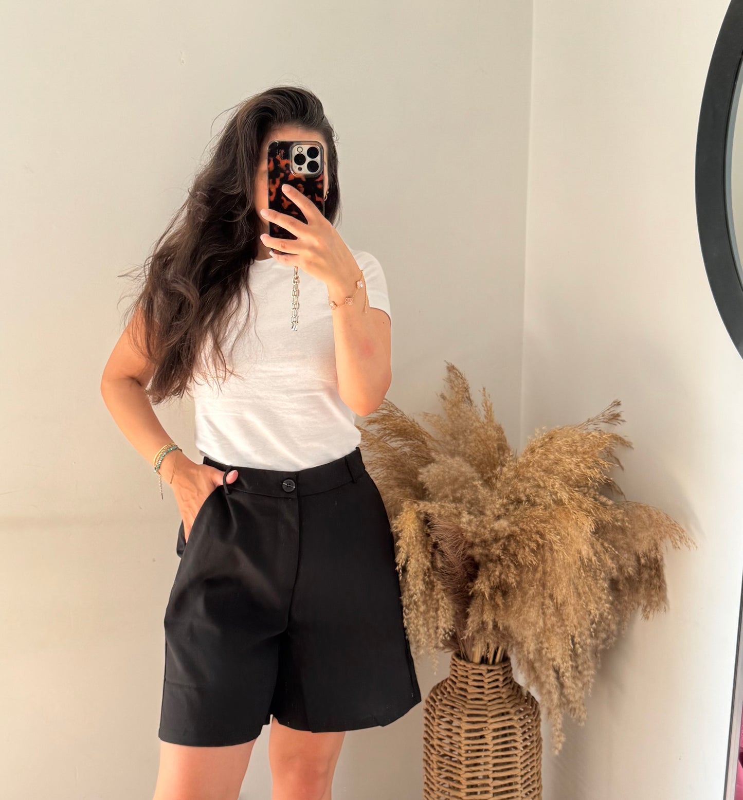 Basic line essential Shorts black