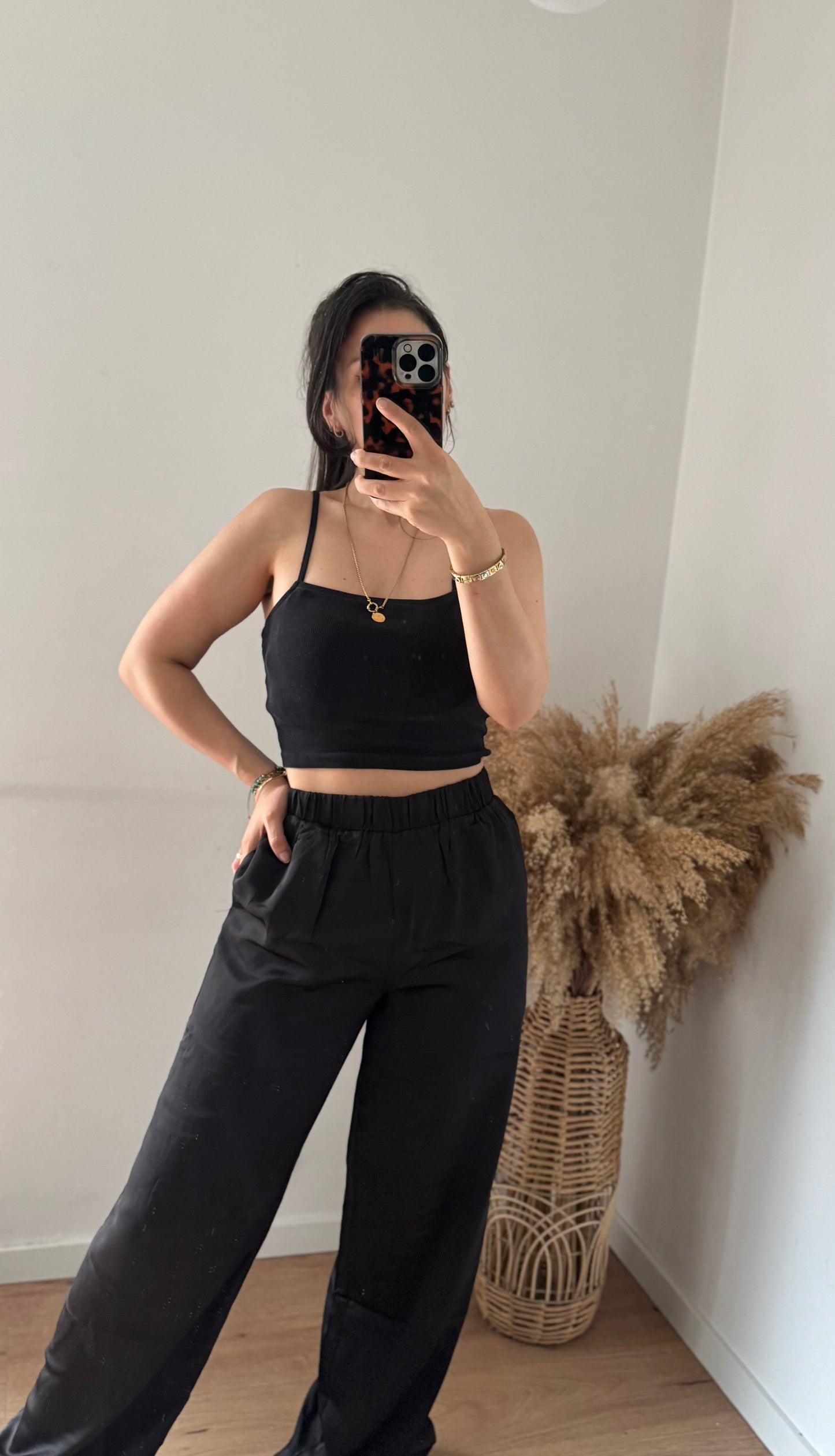 Leichte Satinhose