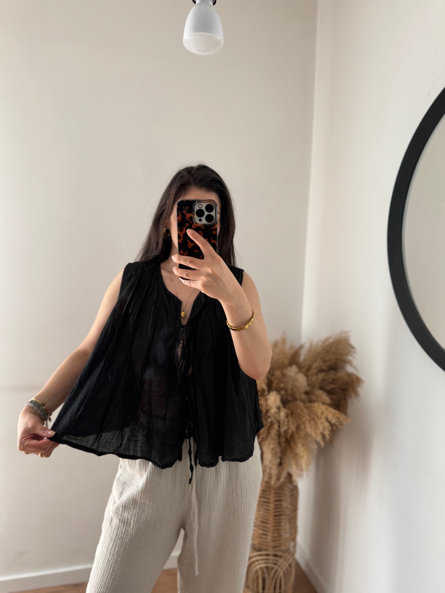 Noir Breeze Bluse
