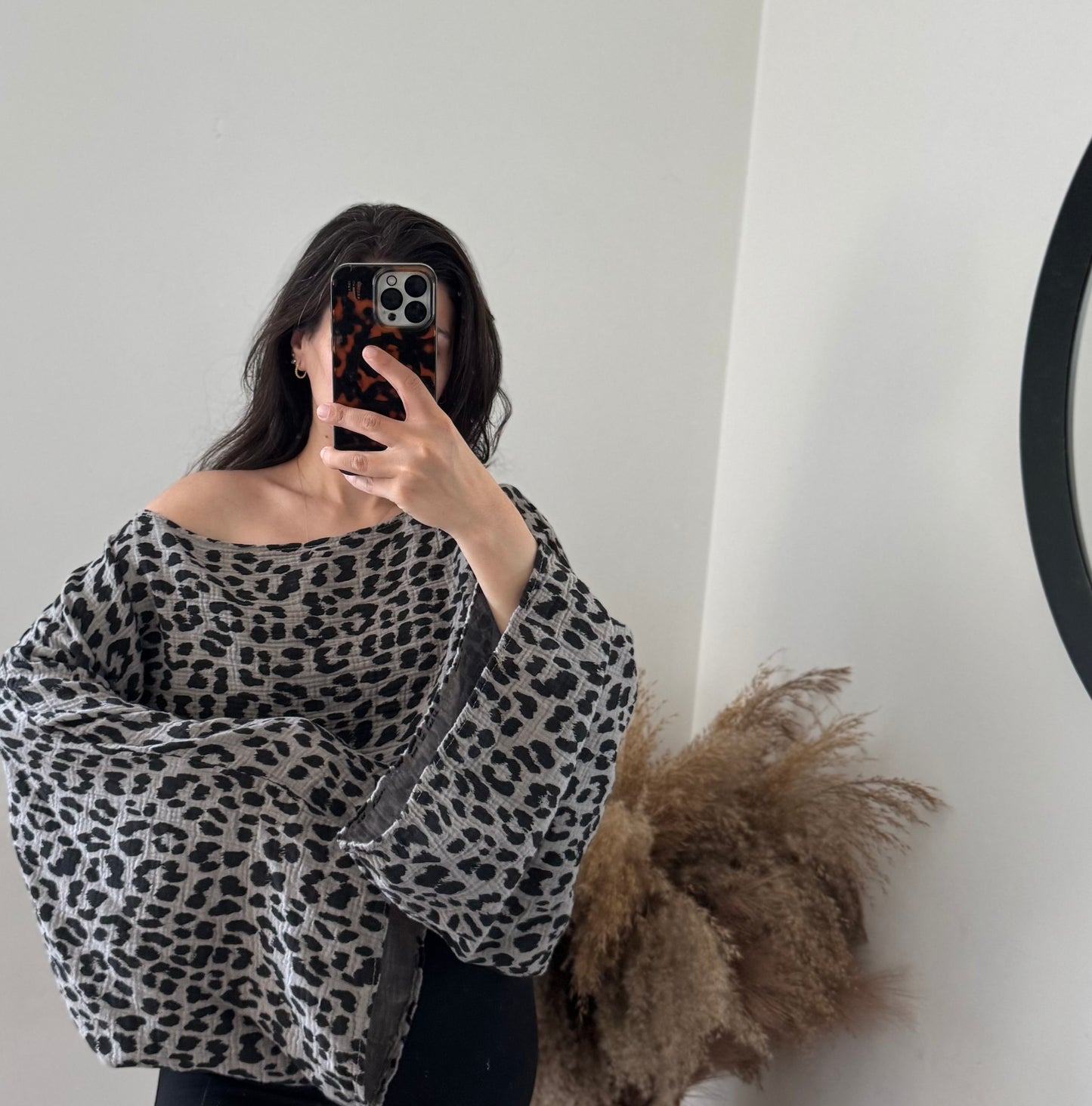 Musselin Leo taupe crop
