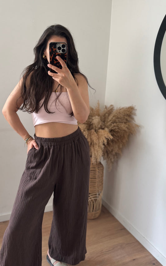 Kürzere Musselinhose braun