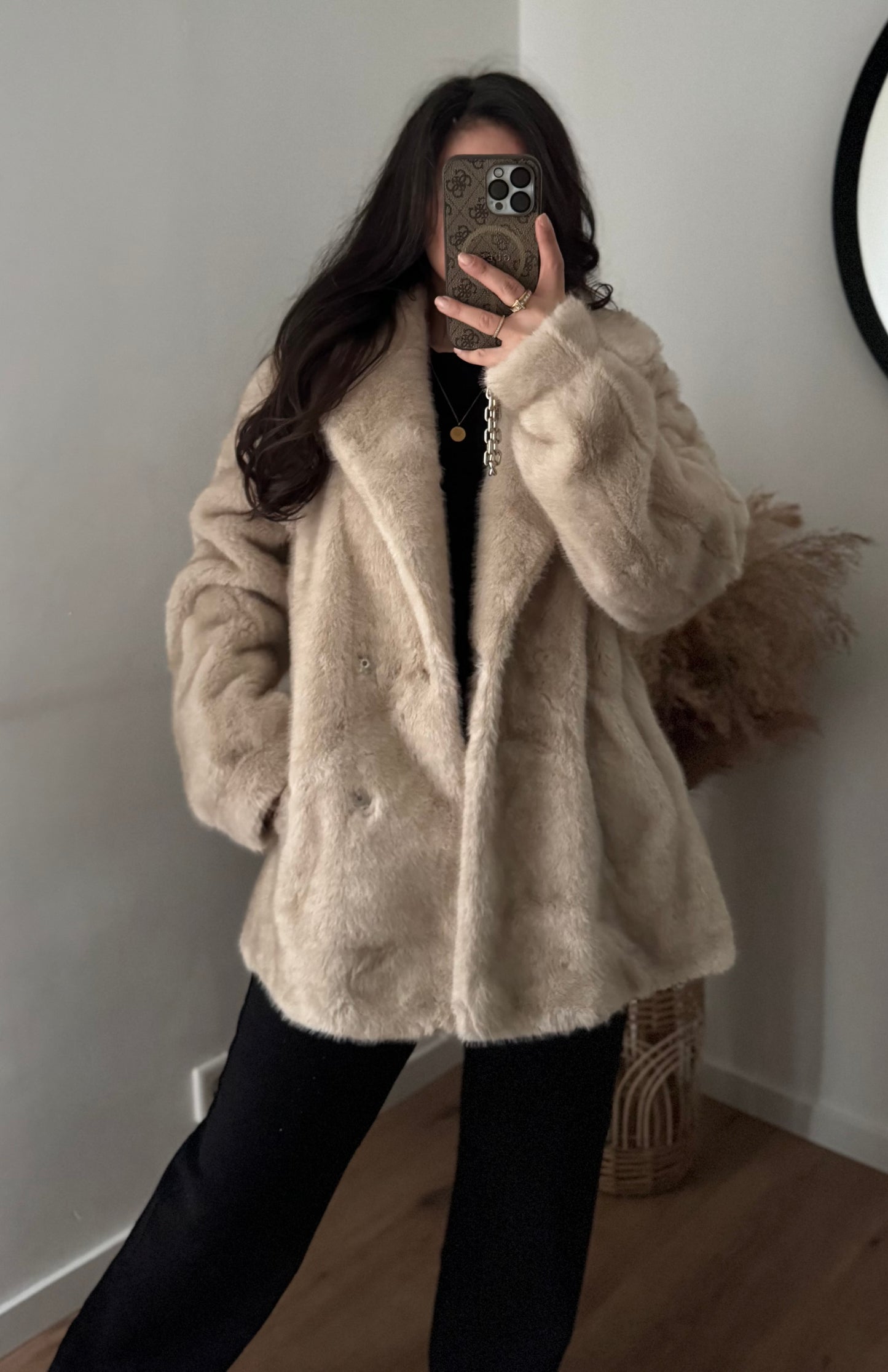 Arctic Elegance Felljacke beige