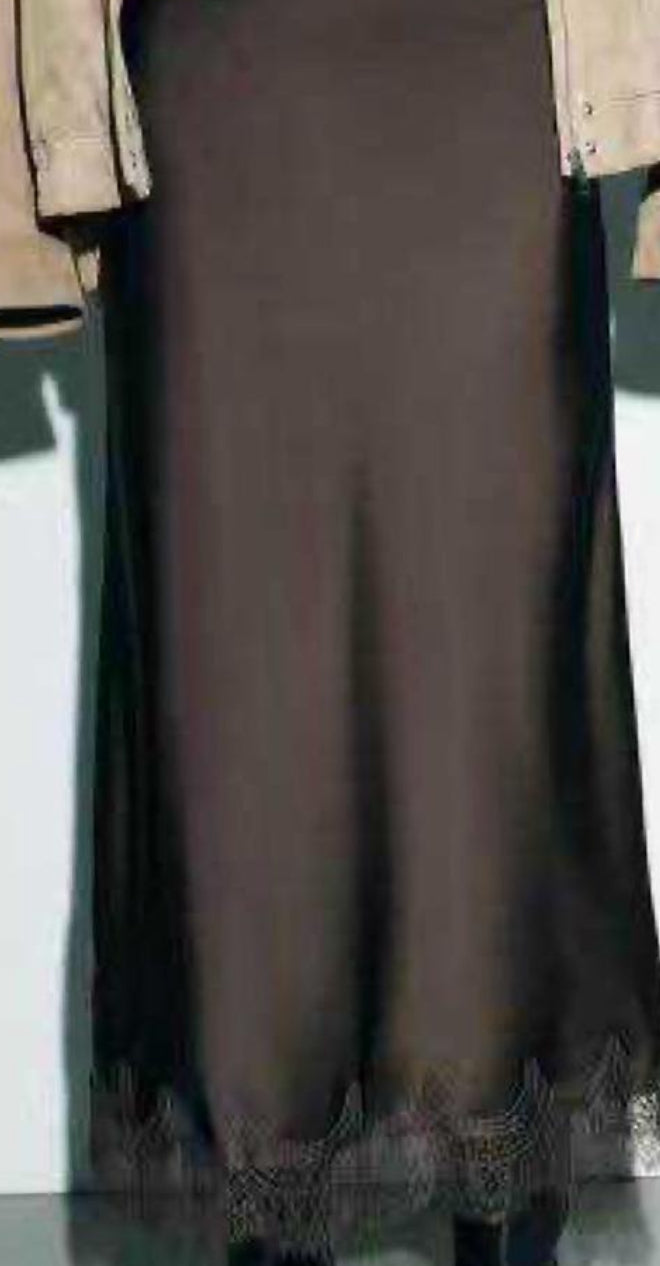 Satinrock mit spitze versch. Farben