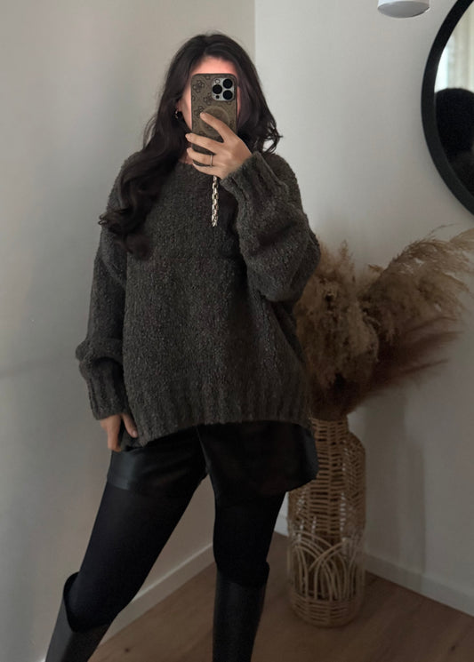 Boucle Pullover mit Schlitzen an den Seiten Teddy