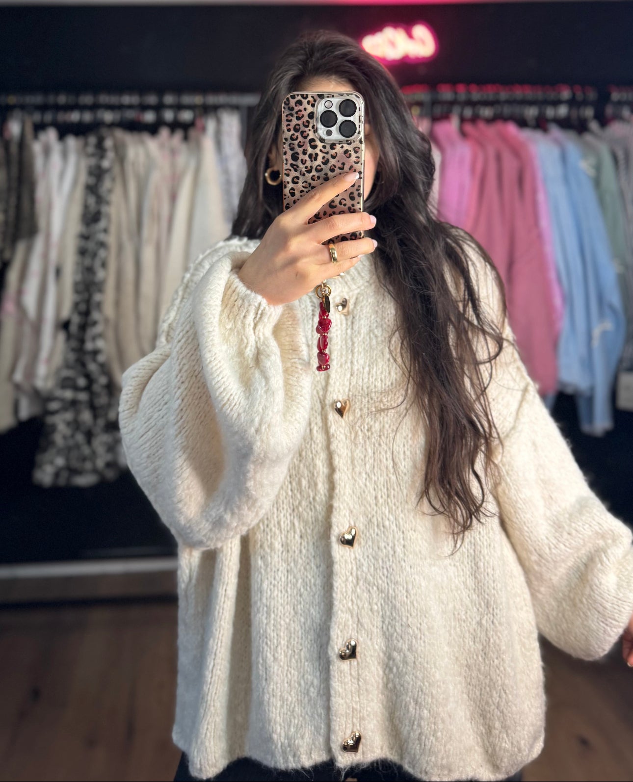 Lelly Cardigan mit Herzknöpfen