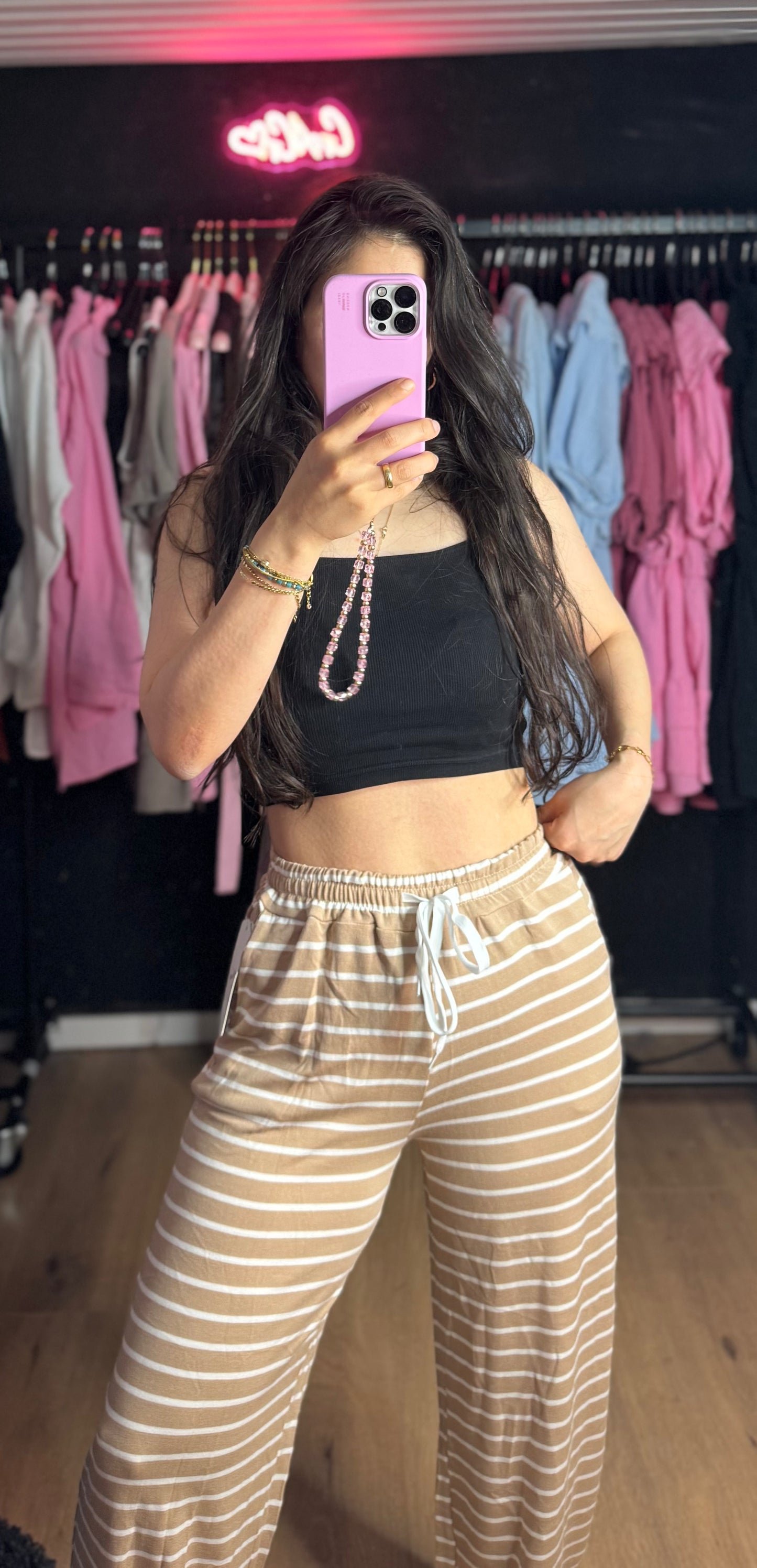 Leichte gestreifte Hose Creme