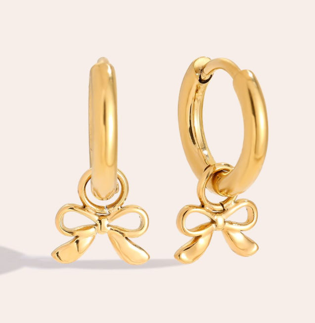 Ohrring Tiny Bowtie versch. Farben