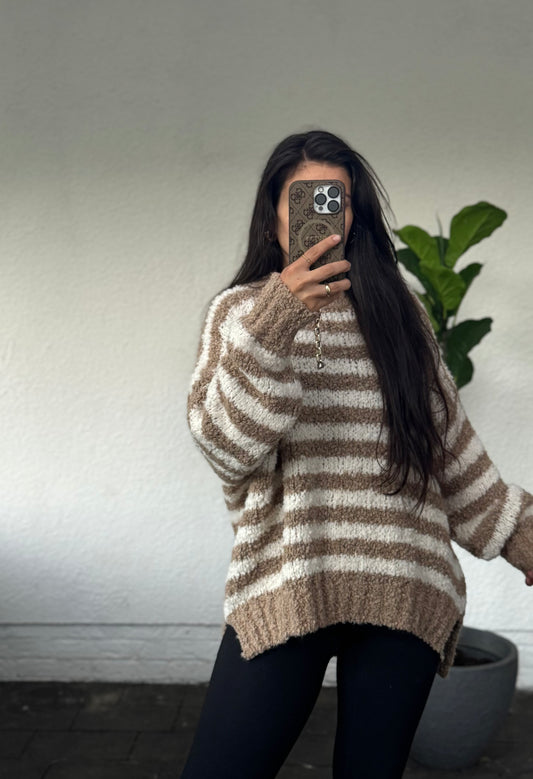 Gestreifter Boucle Pullover verschiedene Farben